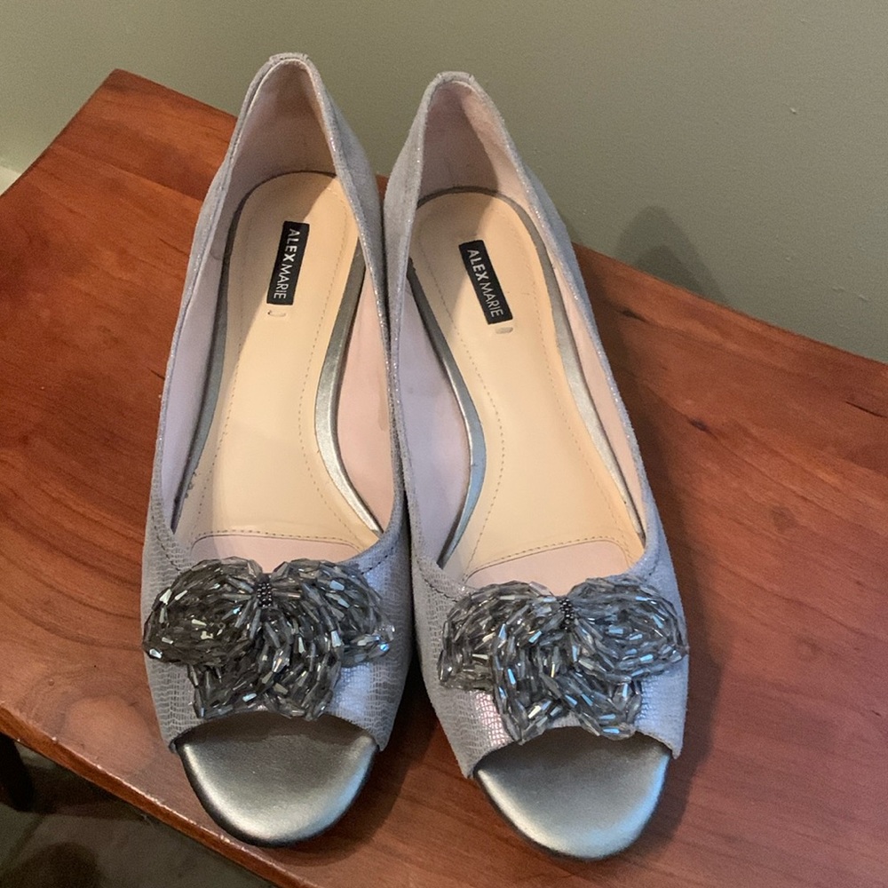 Wedge shoes
